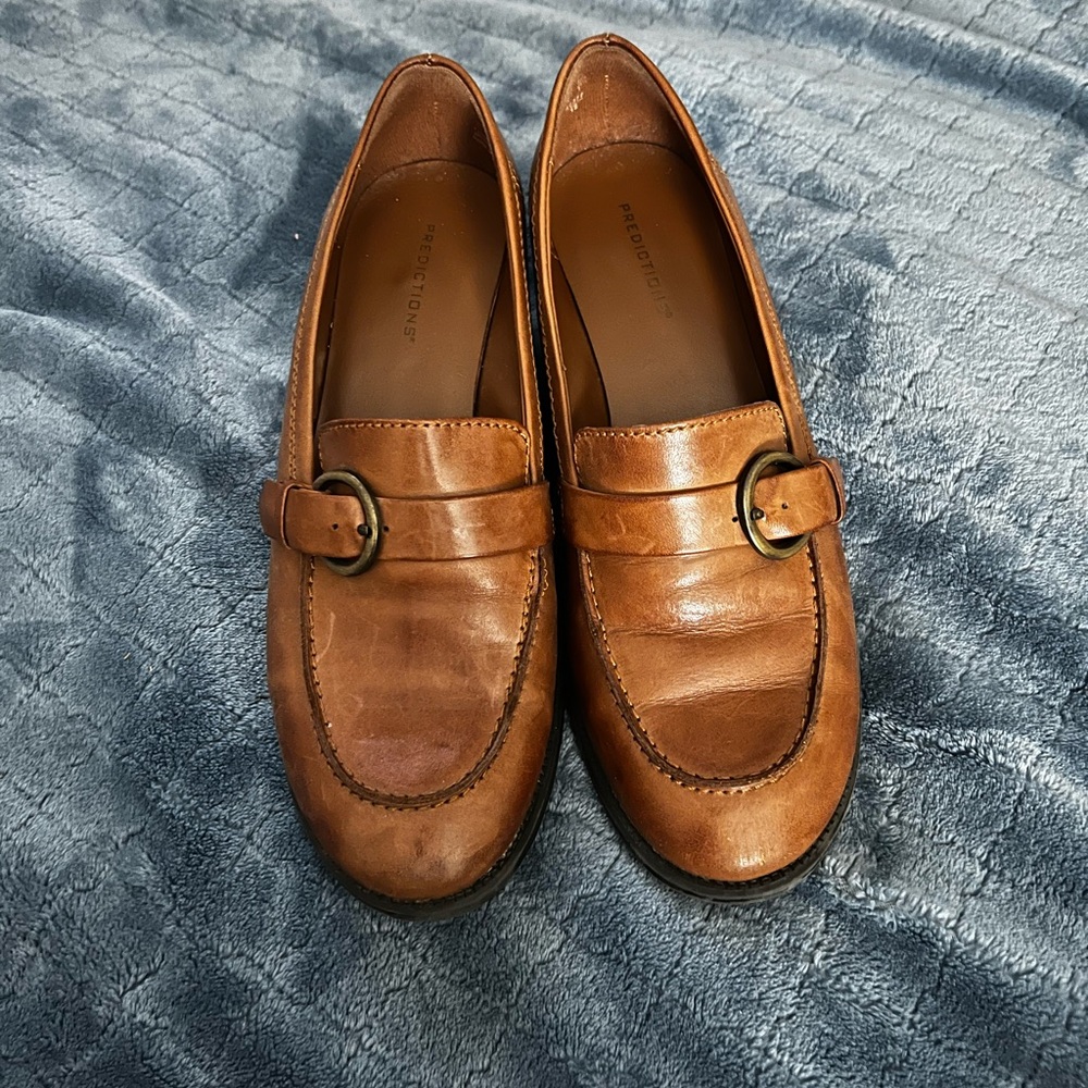 Predictions leather loafer shoe - size 8 1/2